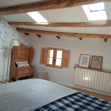 Centelles Little House * Centellas